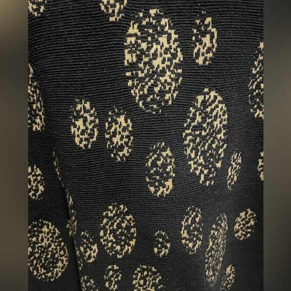 🖤XXL Creation Tunic with Pockets - Picture 6 of 6